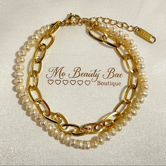 Gold Chain Pearl Bracelet - Picture 1 of 5
